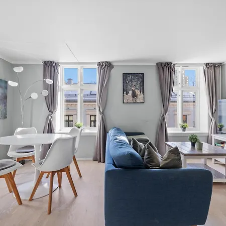 Beautiful Space With Balcony Apartamento Oslo